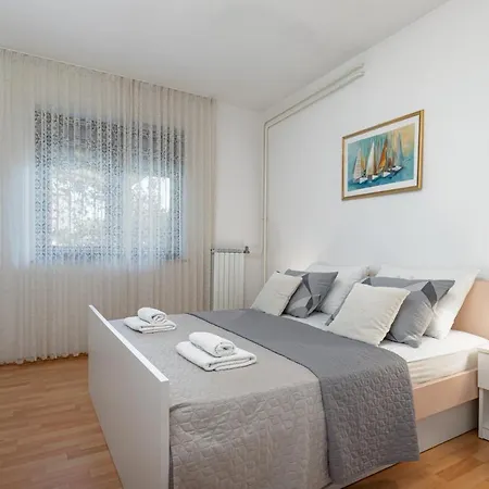 Lena Apartman Porec