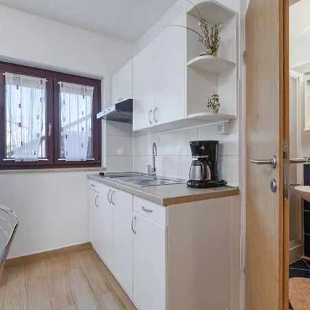 Lena Apartman Porec